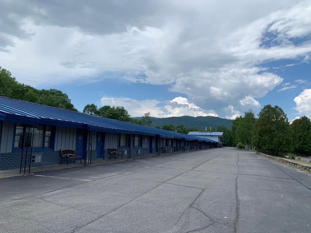 Travelodge by Wyndham Lake George NY Eksteriør bilde