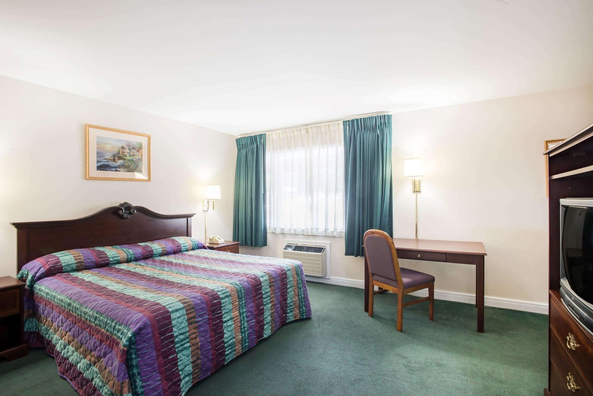 Travelodge by Wyndham Lake George NY Eksteriør bilde